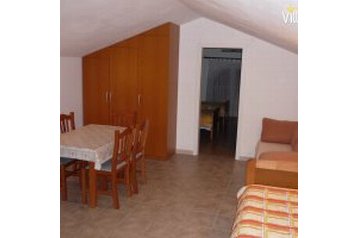 Croaţia Privát Ploče, Exteriorul